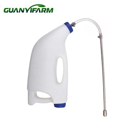 Urządzenie do podawania doustnego 4L cielętom